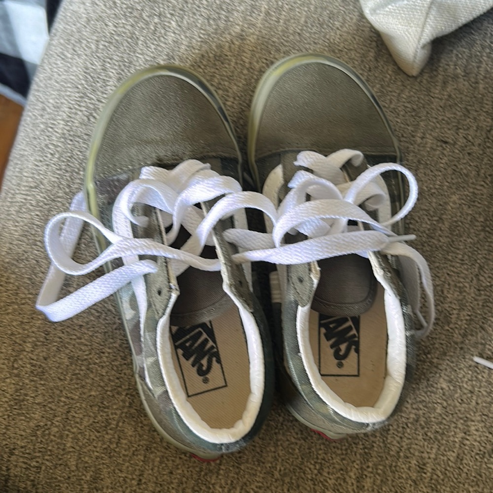 Camo 11.5 vans vguc